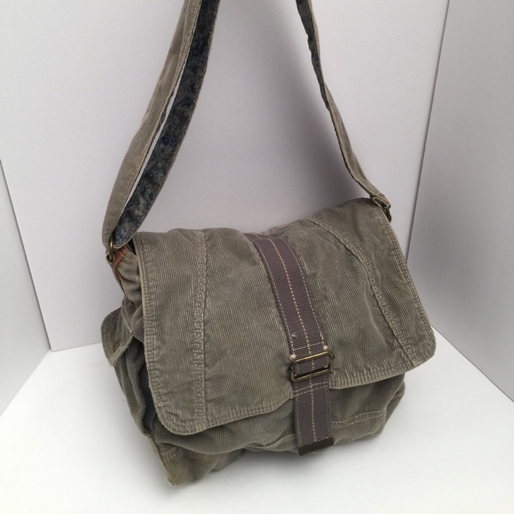 Old navy school bag corduroy green floral